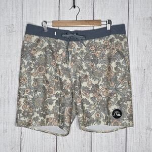 Quiksilver Highline Floral Board Shorts Surf Swim Trunks Hemp Blend, sz 36